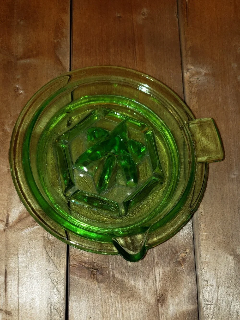 Vintage/Antique Uranium Glass Juicer